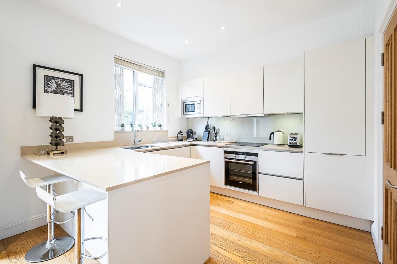 The Porchester Gardens - Modern & Bright 4bdr With Garden And Parking Appartamento