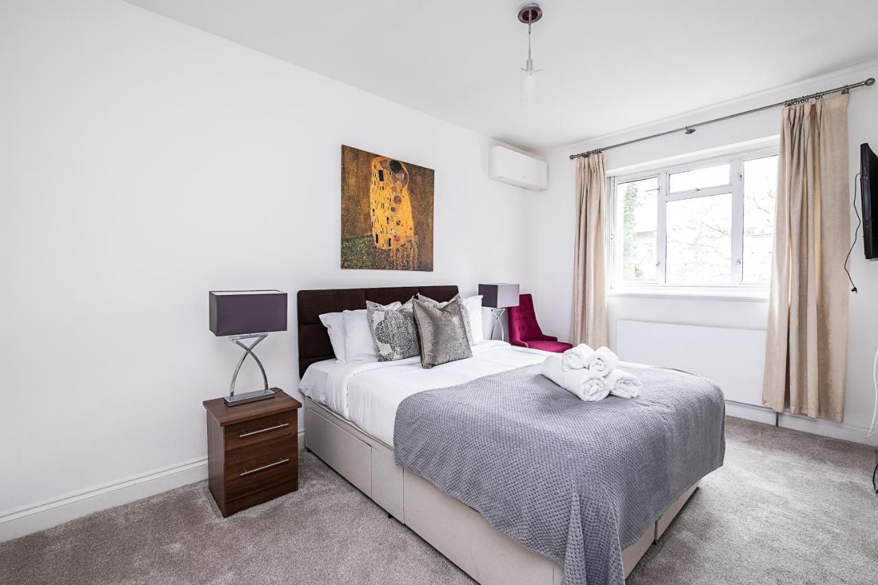 The Porchester Gardens - Modern & Bright 4bdr With Garden And Parking * Londra