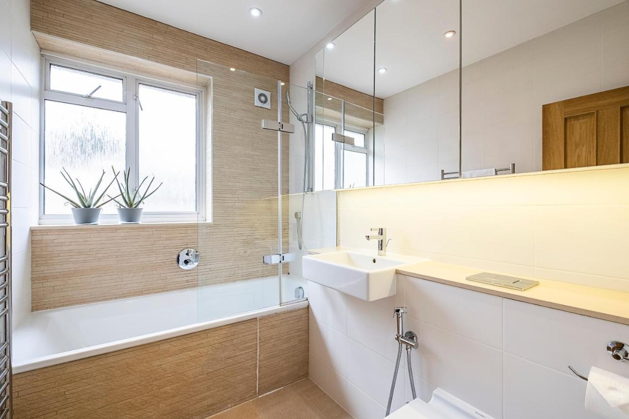 The Porchester Gardens - Modern & Bright 4bdr With Garden And Parking * Londra