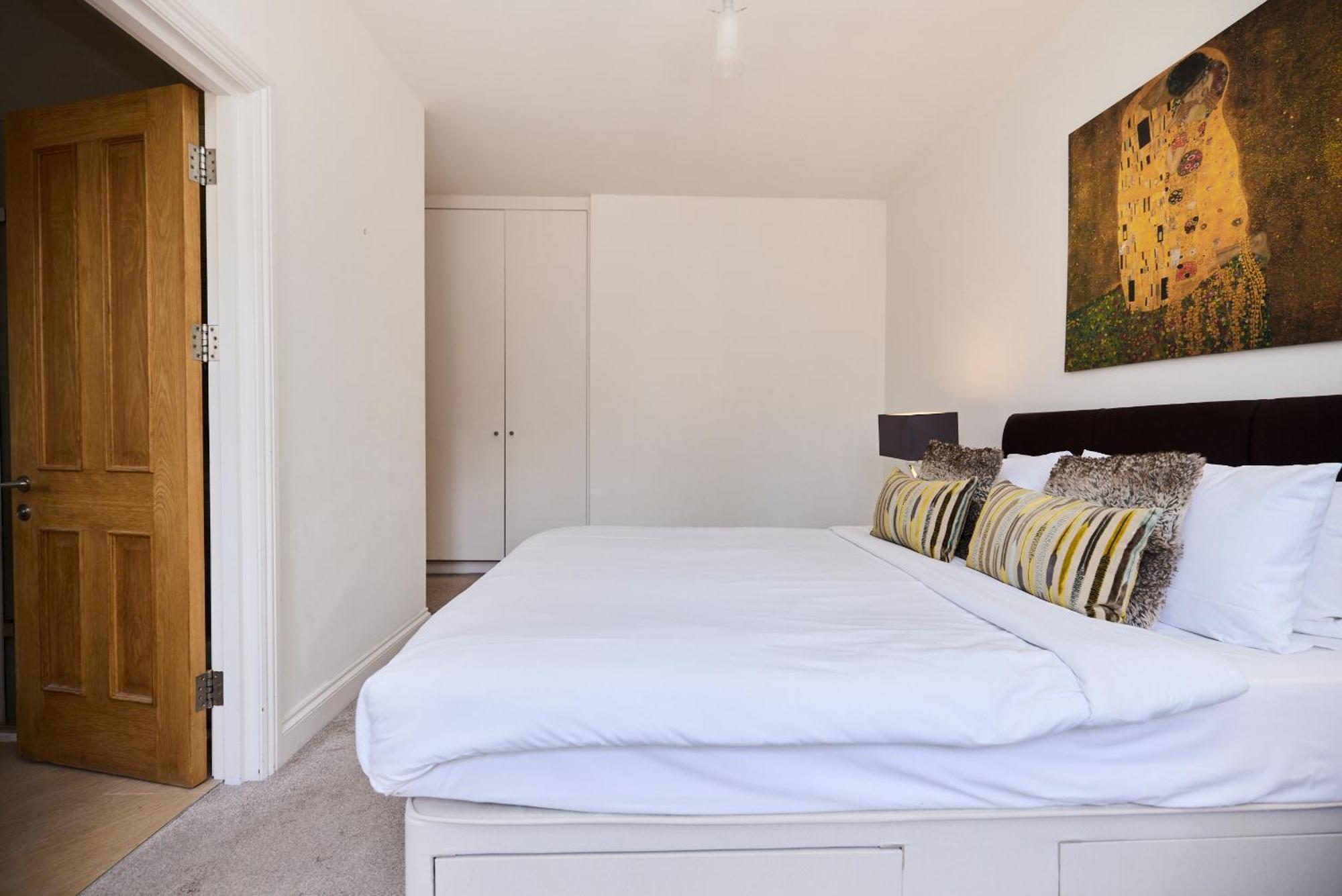 The Porchester Gardens - Modern & Bright 4bdr With Garden And Parking Appartamento Londra