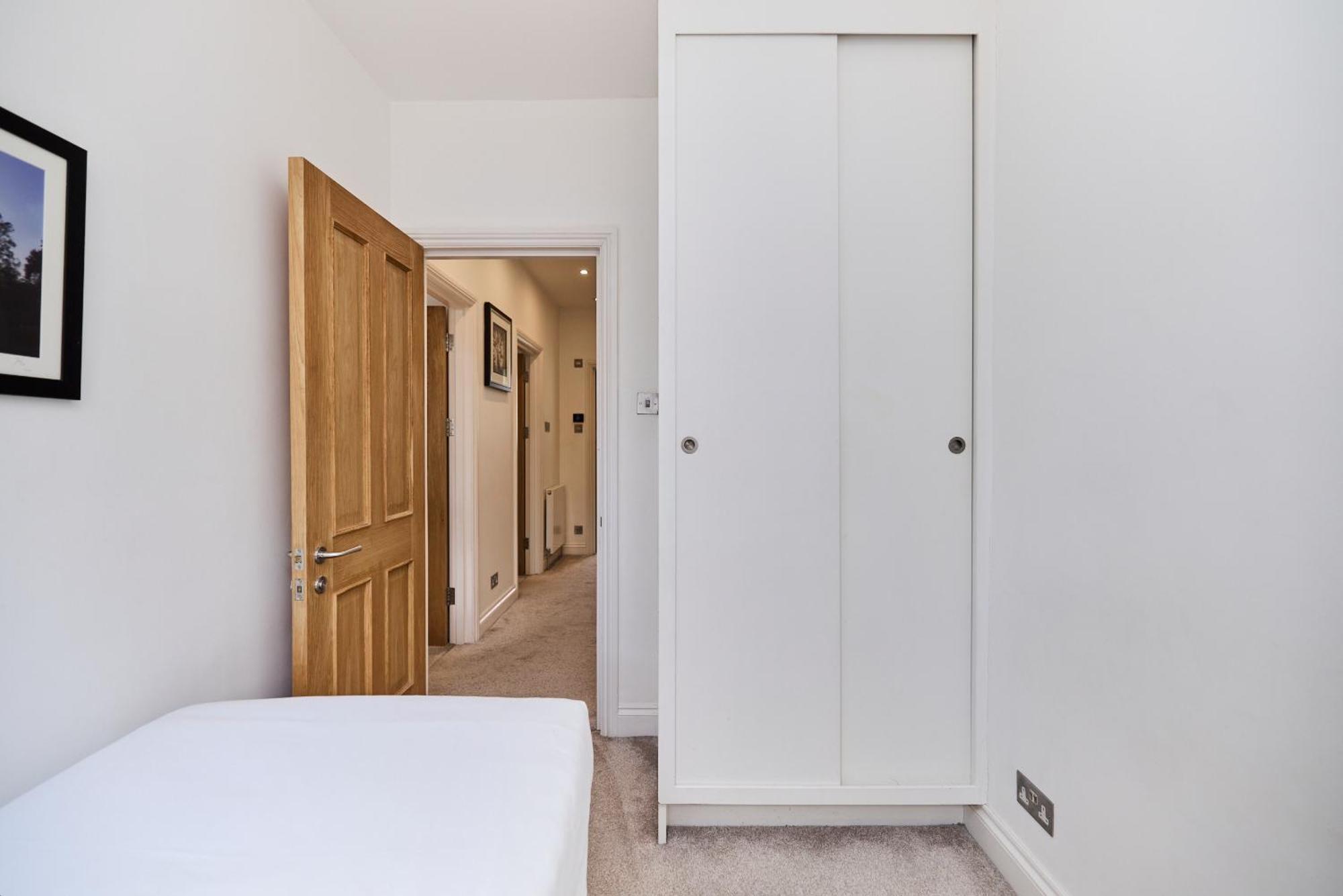 The Porchester Gardens - Modern & Bright 4bdr With Garden And Parking Appartamento Londra