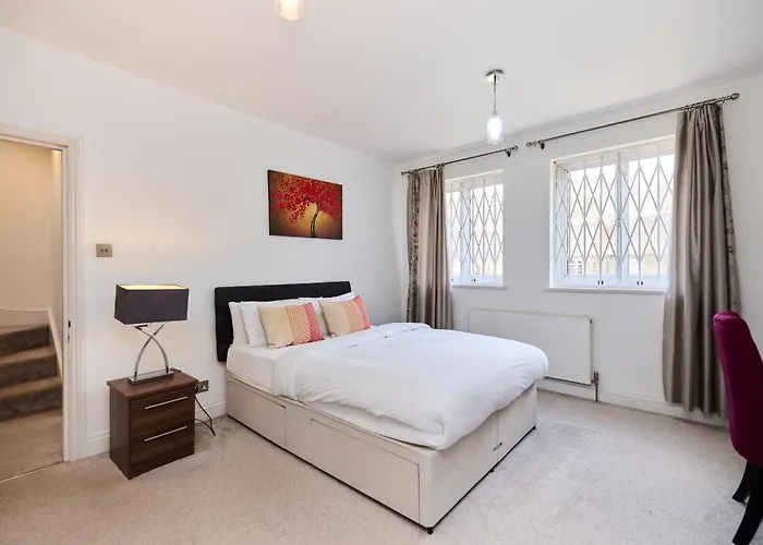 The Porchester Gardens - Modern & Bright 4Bdr With Garden And Parking